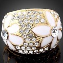 Luxusní prsten žluté zlato, smaltová květina, bílý Swarovski krystal J1010
