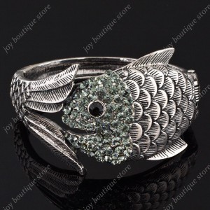Luxusní módní stříbrný masivní dámský náramek ryba šedý Swarovski krystal 